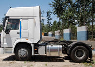 Dimension 6110 x 2496 x 2958mm de camion de tracteur du camion 336hp 4x2 de moteur de Sinotruk Howo avec 2.0inch
