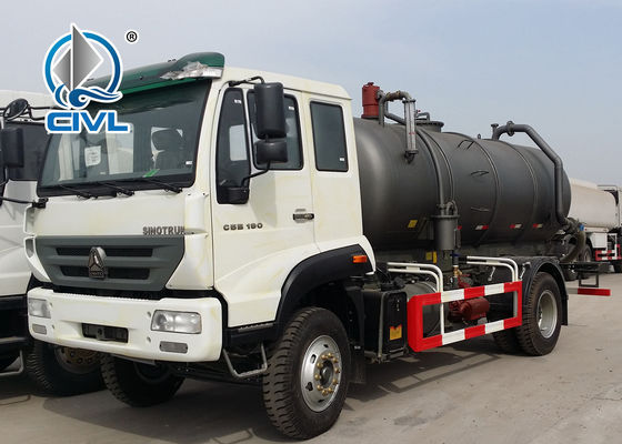 Rouleur 8000L de camion d'aspiration d'eaux d'égout de disposition de HOWO 6 pour la construction suçant et vidangeant des eaux d'égout