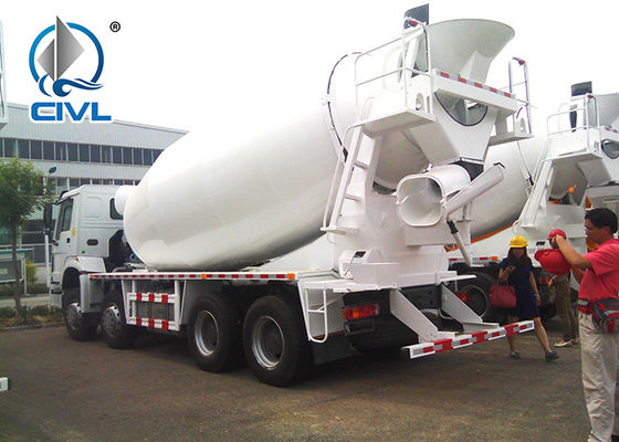 le mélangeur concret du ciment 380HP troque l'équipement de mélange concret de camion de mélangeur de Sinotruck HOWO 6x4